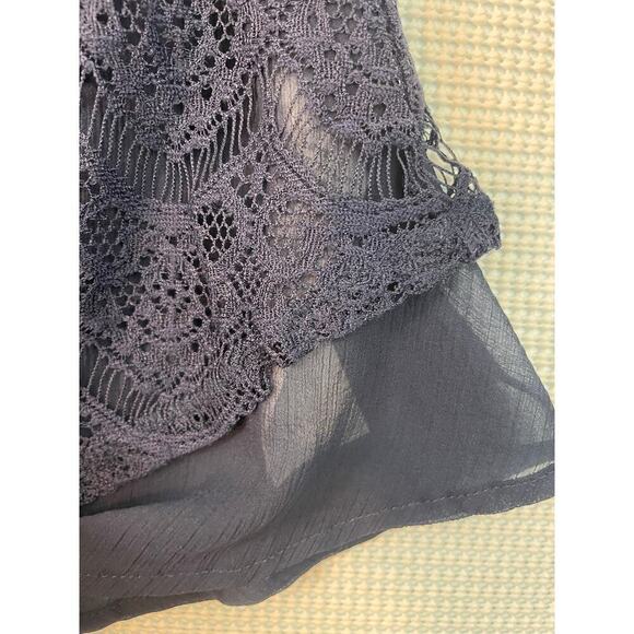 Abercrombie & Fitch Sz Medium Navy Lace Tank Style Blouse Top Summer Keyhole - Picture 3 of 3